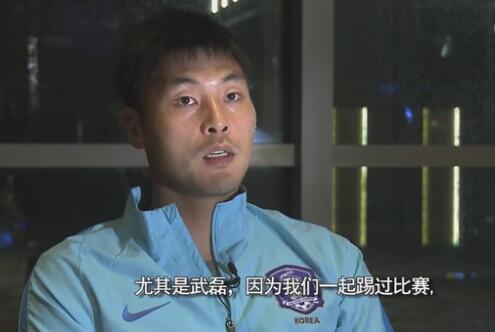 她浓密的爱液